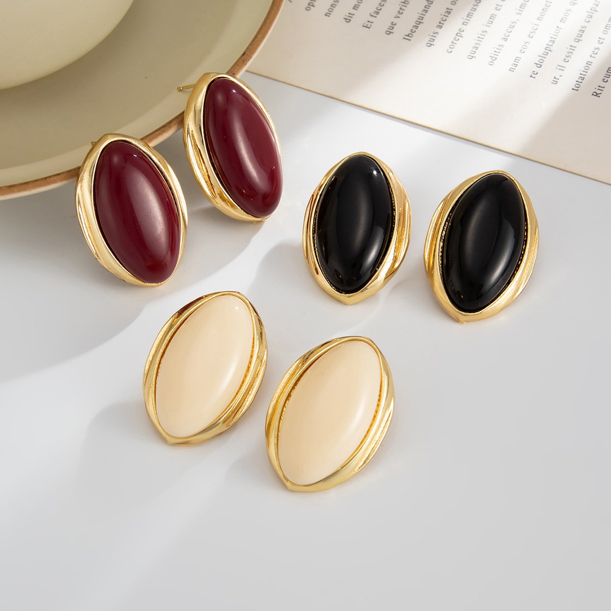 French Retro Court Style Oval Gemstone Earrings