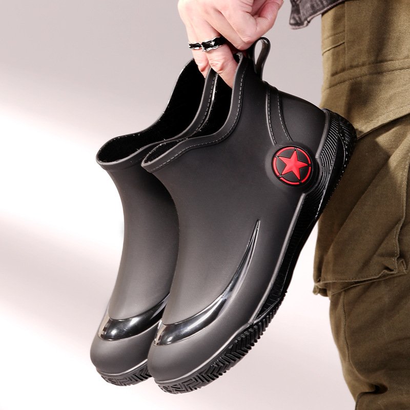Stylish short-top men's rain boots, low-cut, non-slip and waterproof. - Image 2